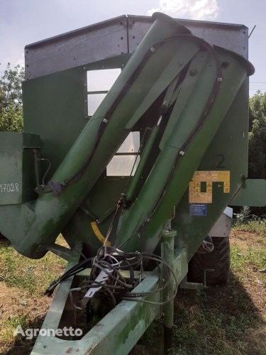 Колісний трактор New Holland T 8040