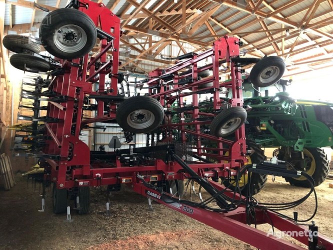 Культиватор Case IH Tiger Mate 200