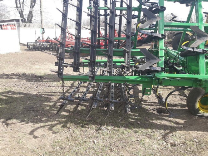 Культиватор John Deere 960 10.5м під 220к.
