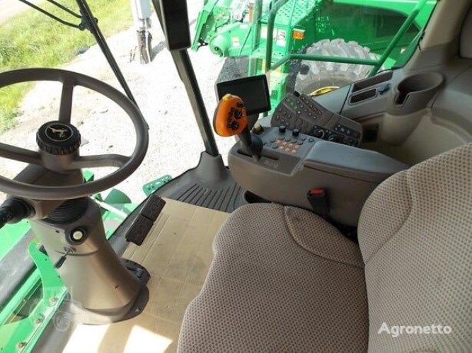 Зернозбиральний комбайн John Deere S670
