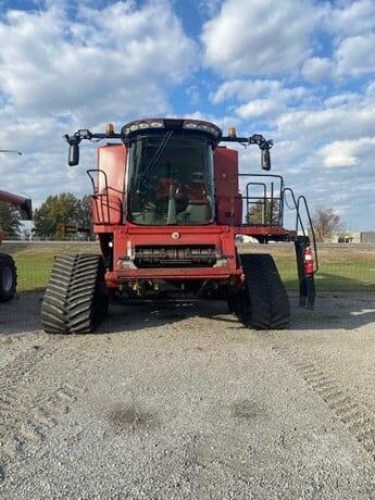 Зернозбиральний комбайн Case IH 8240