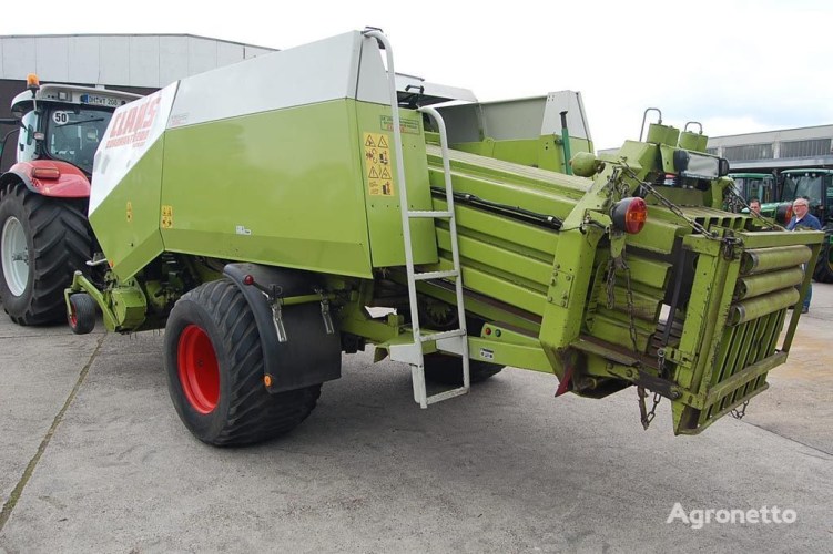 Прес-підбірач тюковий Claas Quadrant 2200